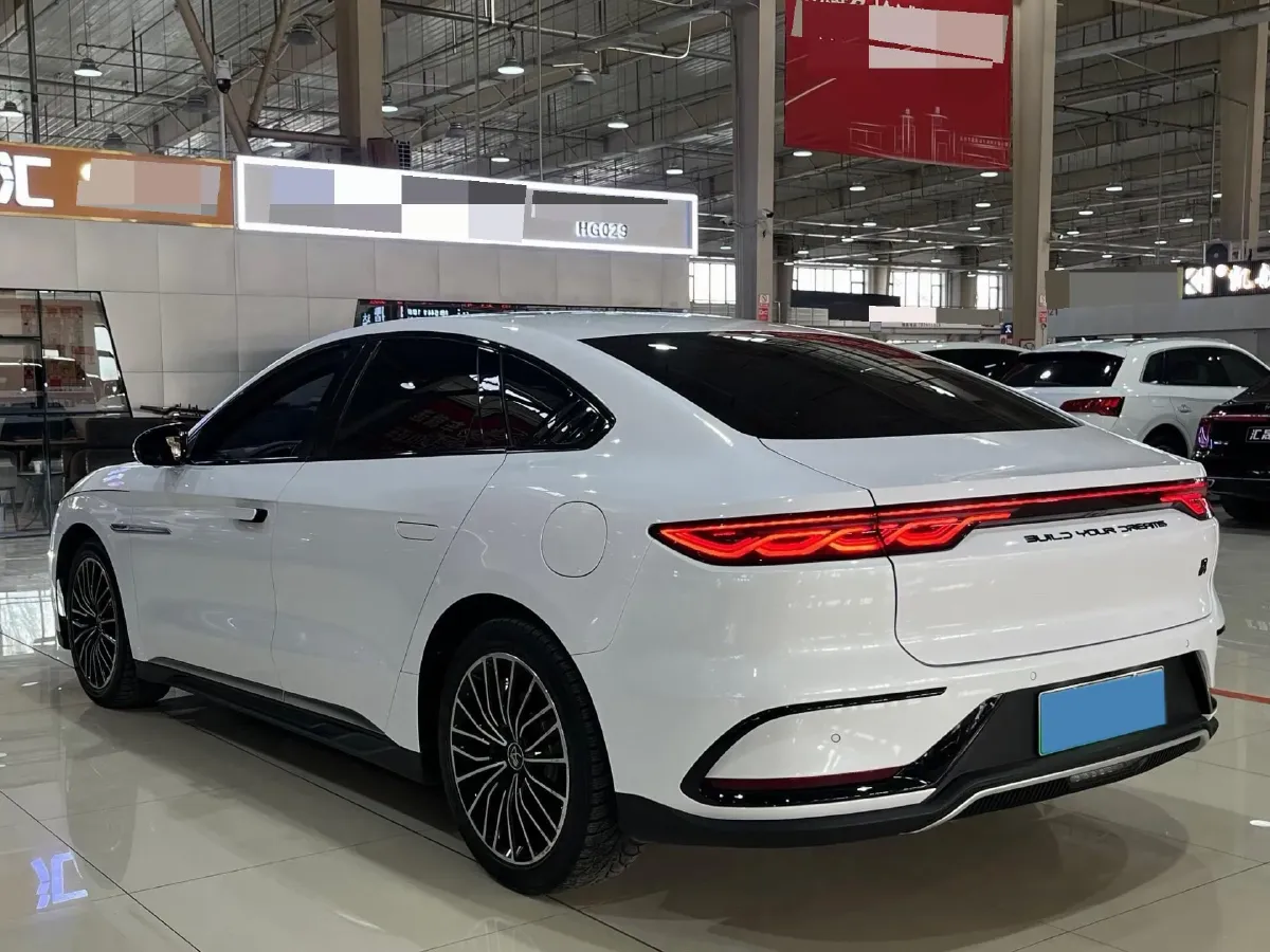 2022 Volkswagen Tiguan L 2.0T 186HP L4 7DCT,autocango,china used car exporter,china ev exporter,chinese used car exporter,chinese used ev exporter