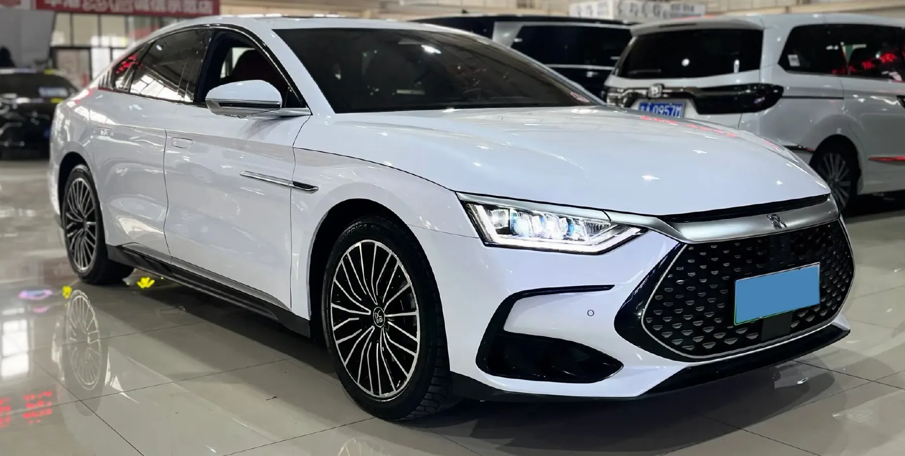 2022 Volkswagen Tiguan L 2.0T 186HP L4 7DCT,autocango,china used car exporter,china ev exporter,chinese used car exporter,chinese used ev exporter