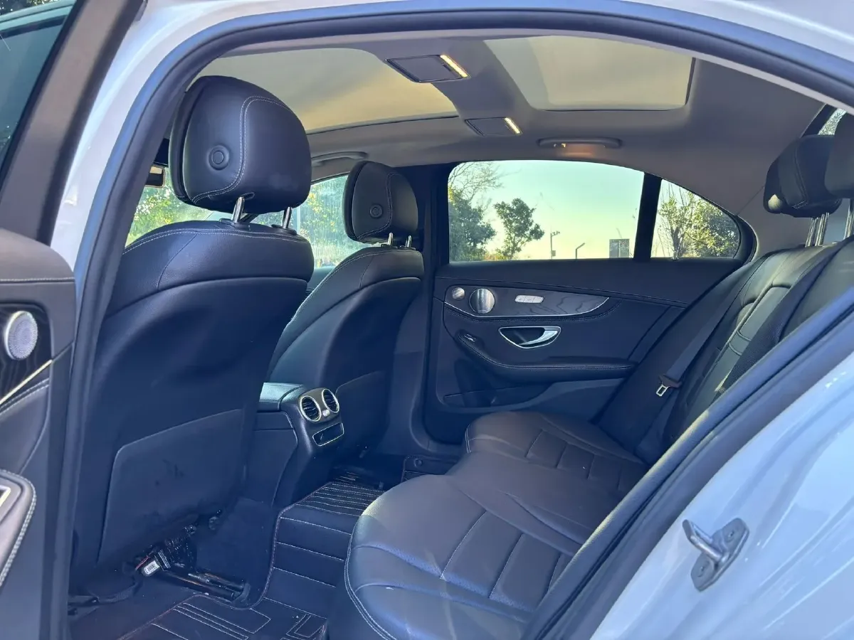 2020 Mercedes-Benz C Class 1.5T 184HP L4 9AT,autocango,china used car exporter,china ev exporter,chinese used car exporter,chinese used ev exporter