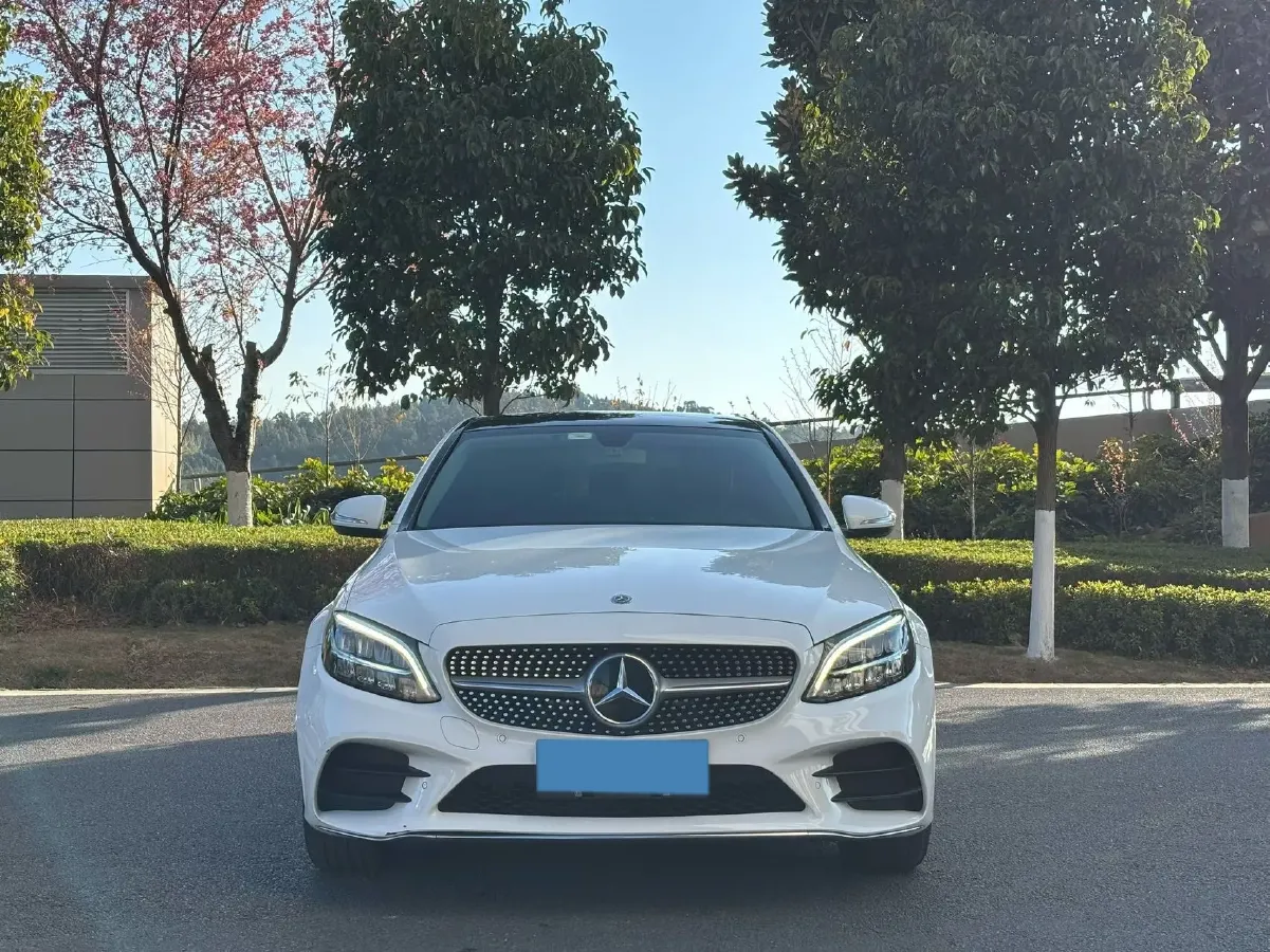 2020 Mercedes-Benz C Class 1.5T 184HP L4 9AT,autocango,china used car exporter,china ev exporter,chinese used car exporter,chinese used ev exporter