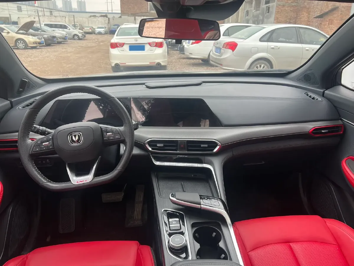 2020 ChangAn UNI-T 1.5T 180HP L4 7DCT,autocango,china used car exporter,china ev exporter,chinese used car exporter,chinese used ev exporter