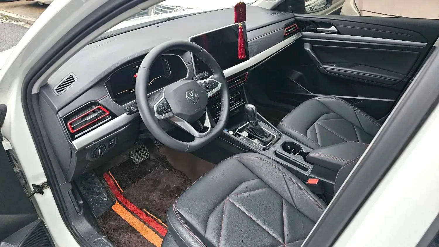 2024 Volkswagen Lavida 1.5T 160HP L4 7DCT,autocango,china used car exporter,china ev exporter,chinese used car exporter,chinese used ev exporter