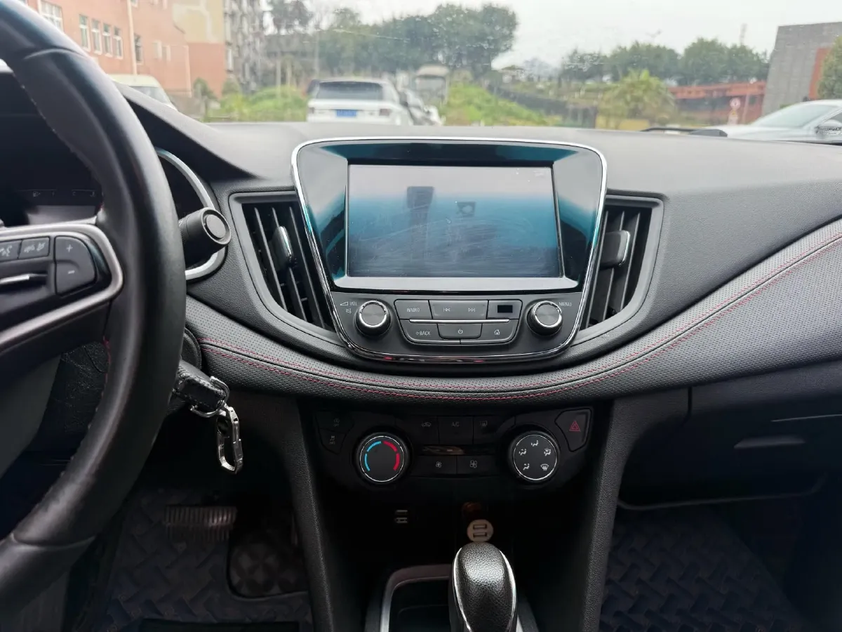 2019 Chevrolet Monza 1.3T 163HP L3 6AT,autocango,china used car exporter,china ev exporter,chinese used car exporter,chinese used ev exporter