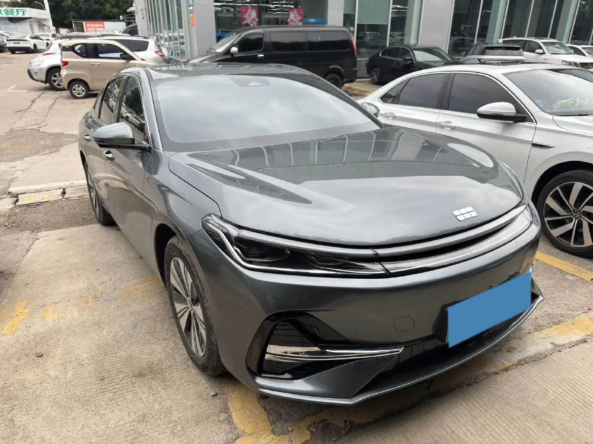 2025 Geely Galaxy A7 1.5L 112HP L4 1DHT PHEV,autocango,china used car exporter,china ev exporter,chinese used car exporter,chinese used ev exporter