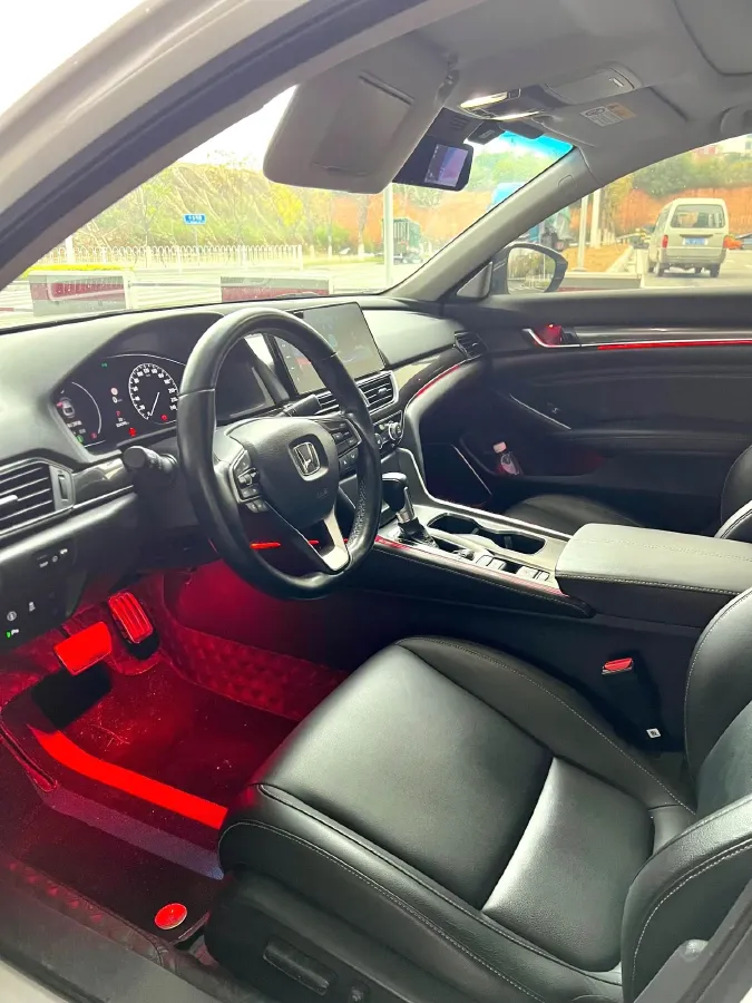 2022 Honda Accord 1.5T 194HP L4 CVT,autocango,china used car exporter,china ev exporter,chinese used car exporter,chinese used ev exporter