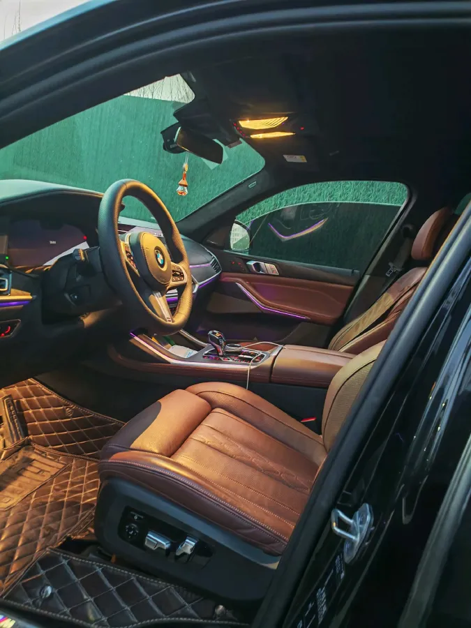 2021 BMW X7 3.0T 340HP L6 8AT,autocango,china used car exporter,china ev exporter,chinese used car exporter,chinese used ev exporter