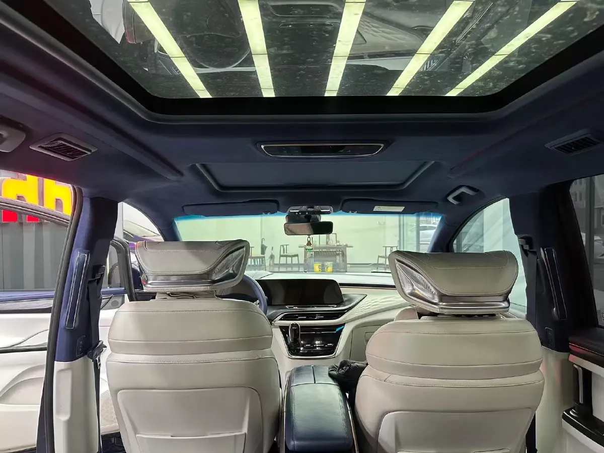 2020 Buick GL8 2.0T 237HP L4 9AT,autocango,china used car exporter,china ev exporter,chinese used car exporter,chinese used ev exporter