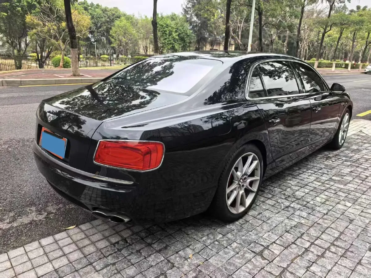 2017 Bentley Flying Spur 4.0T 507HP V8 8AT,autocango,china used car exporter,china ev exporter,chinese used car exporter,chinese used ev exporter