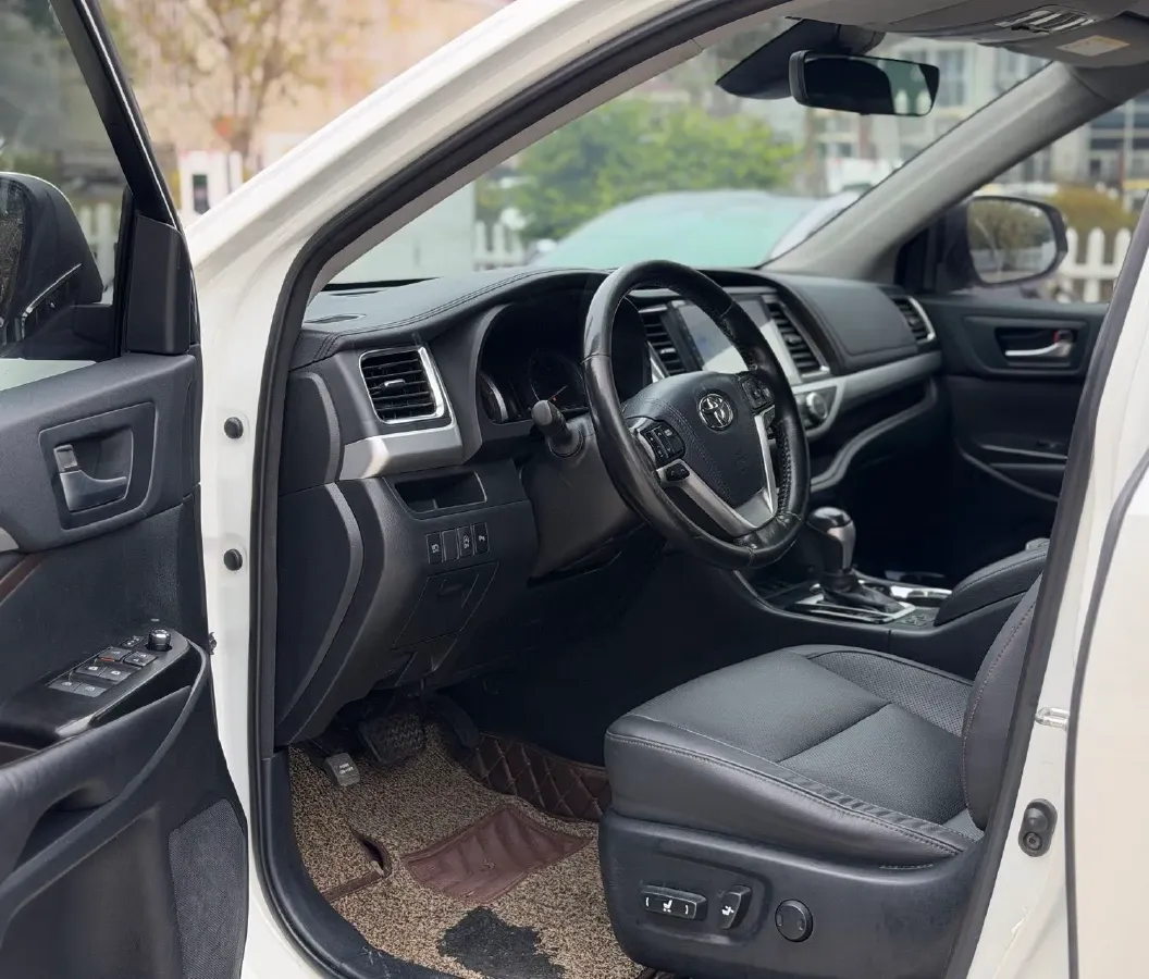 2018 Toyota Highlander 2.0T 220HP L4 6AT,autocango,china used car exporter,china ev exporter,chinese used car exporter,chinese used ev exporter