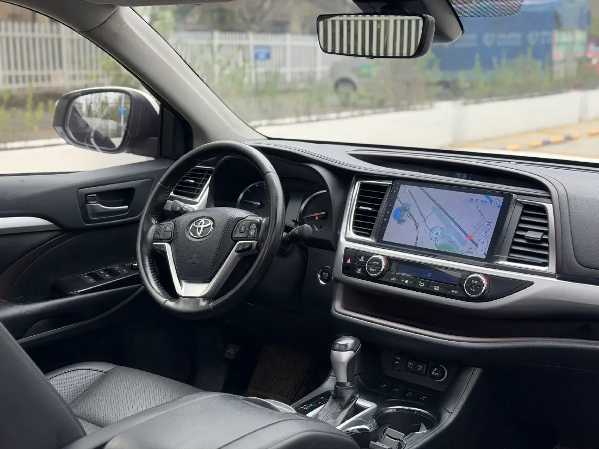 2018 Toyota Highlander 2.0T 220HP L4 6AT,autocango,china used car exporter,china ev exporter,chinese used car exporter,chinese used ev exporter