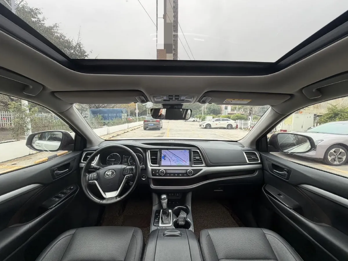 2018 Toyota Highlander 2.0T 220HP L4 6AT,autocango,china used car exporter,china ev exporter,chinese used car exporter,chinese used ev exporter