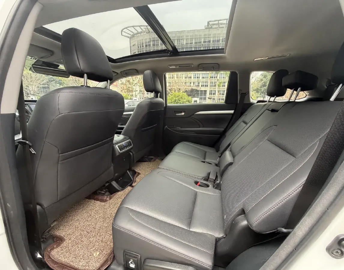 2018 Toyota Highlander 2.0T 220HP L4 6AT,autocango,china used car exporter,china ev exporter,chinese used car exporter,chinese used ev exporter