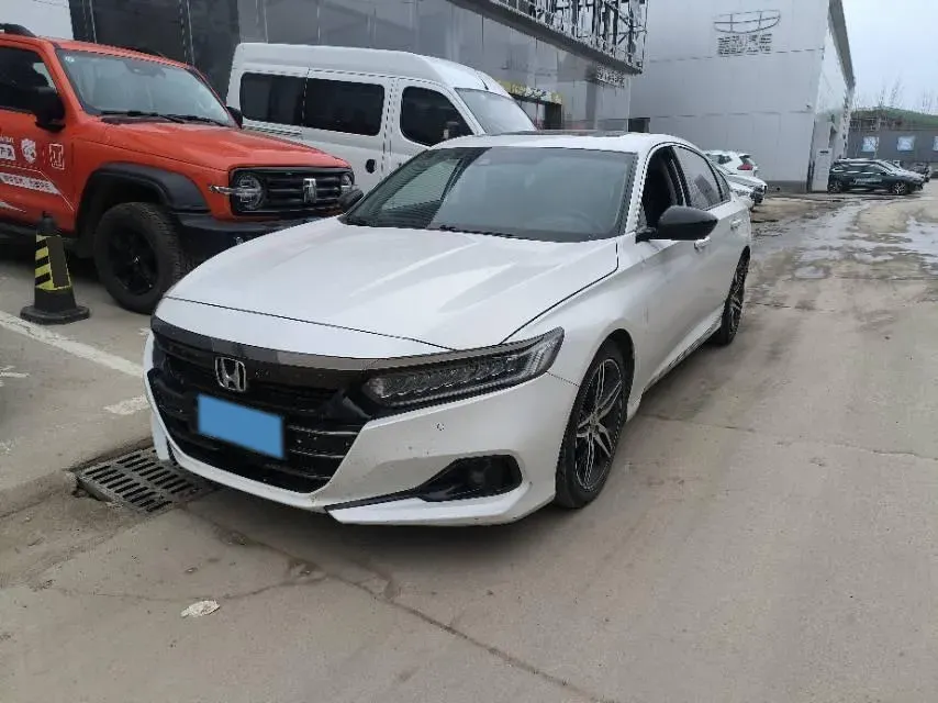 2022 Honda Accord 1.5T 194HP L4 CVT,autocango,china used car exporter,china ev exporter,chinese used car exporter,chinese used ev exporter
