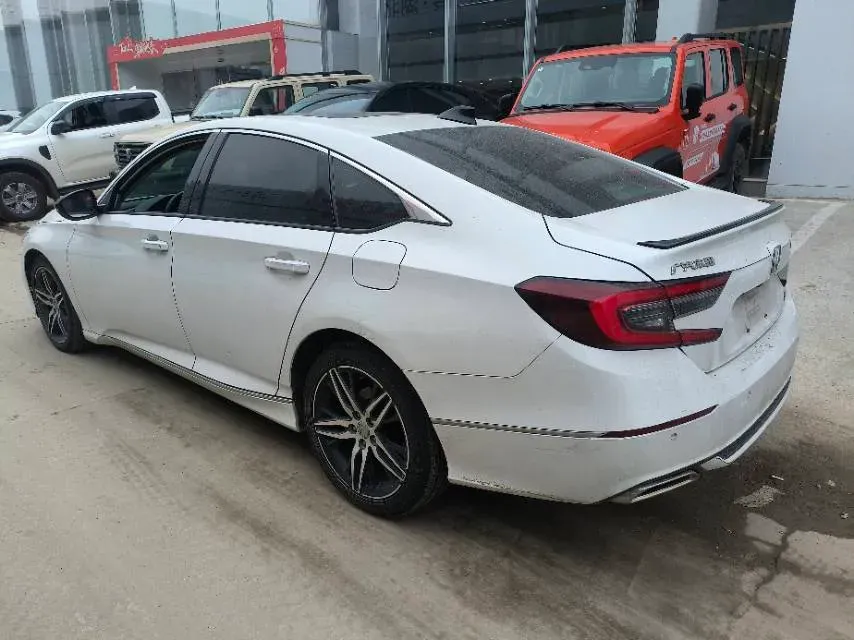 2022 Honda Accord 1.5T 194HP L4 CVT,autocango,china used car exporter,china ev exporter,chinese used car exporter,chinese used ev exporter