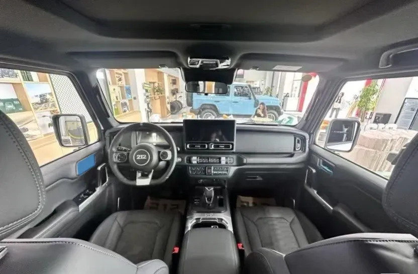 2024 212 212 T01 2.0T 252HP L4 8AT,autocango,china used car exporter,china ev exporter,chinese used car exporter,chinese used ev exporter