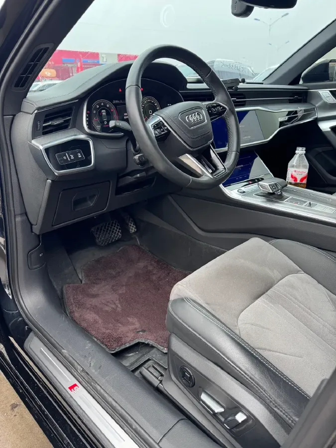 2023 Audi A6L 2.0T 190HP L4 7DCT,autocango,china used car exporter,china ev exporter,chinese used car exporter,chinese used ev exporter