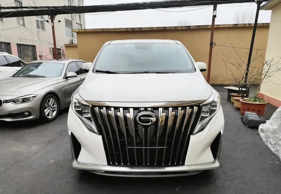 2021 GAC Trumpchi M8 2.0T 252HP L4 8AT,autocango,china used car exporter,china ev exporter,chinese used car exporter,chinese used ev exporter