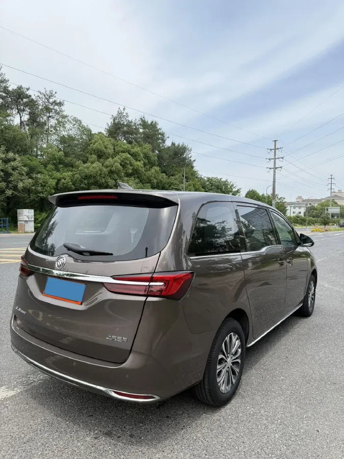 2023 Buick GL8 2.0T 237HP L4 9AT,autocango,china used car exporter,china ev exporter,chinese used car exporter,chinese used ev exporter