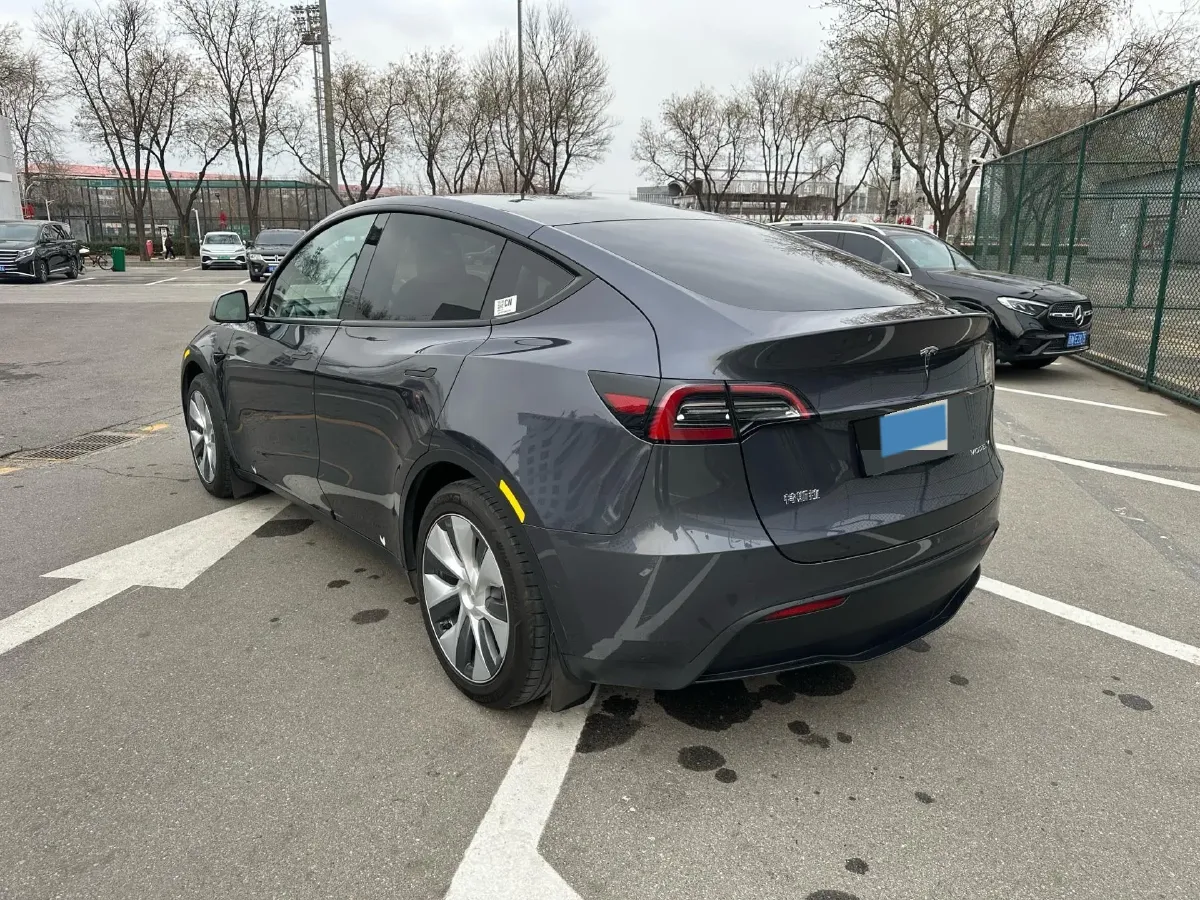 2022 Tesla Model Y BEV 60KWH,autocango,china used car exporter,china ev exporter,chinese used car exporter,chinese used ev exporter