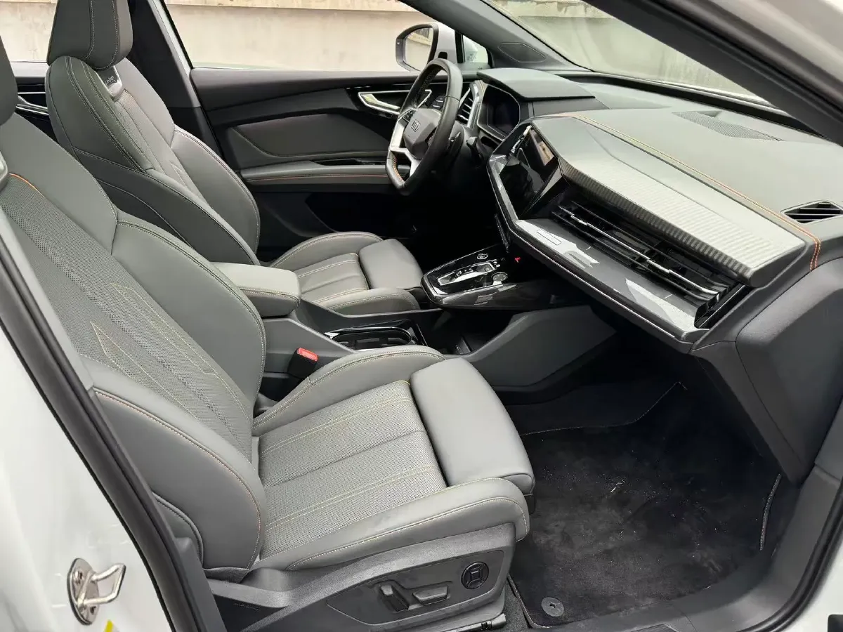 2024 Audi Q4 e-tron BEV 84.8KWH,autocango,china used car exporter,china ev exporter,chinese used car exporter,chinese used ev exporter