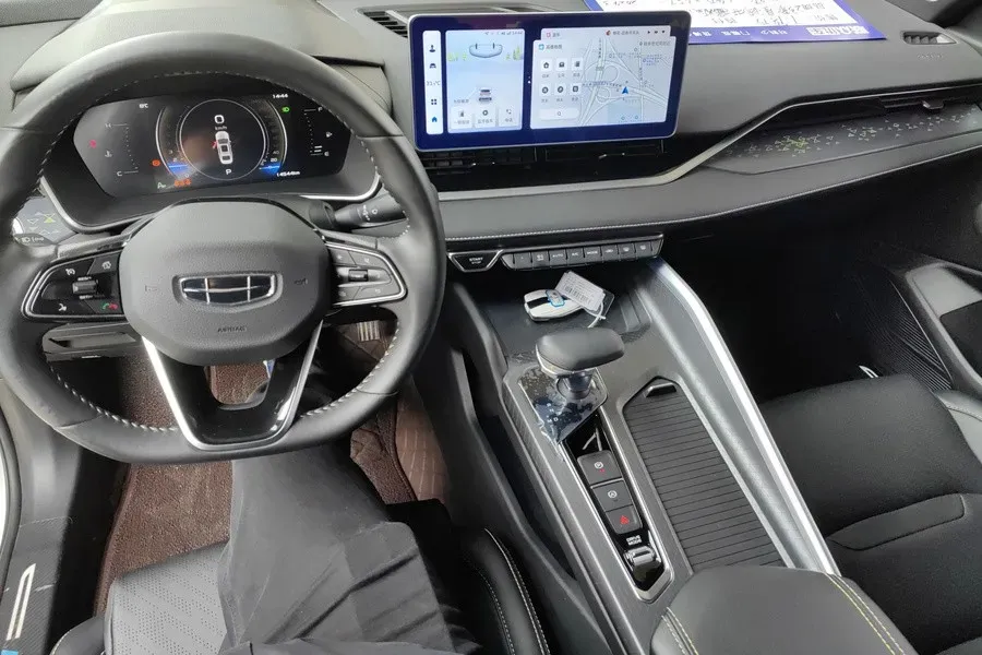 2023 Geely Preface 1.5T 181HP L4 7DCT,autocango,china used car exporter,china ev exporter,chinese used car exporter,chinese used ev exporter