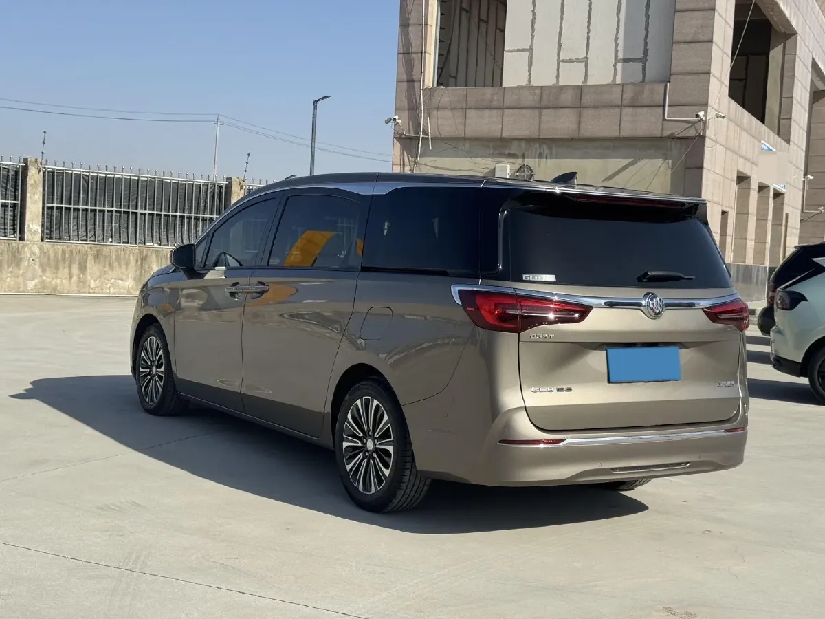 2021 Buick GL8 2.0T 237HP L4 9AT,autocango,china used car exporter,china ev exporter,chinese used car exporter,chinese used ev exporter