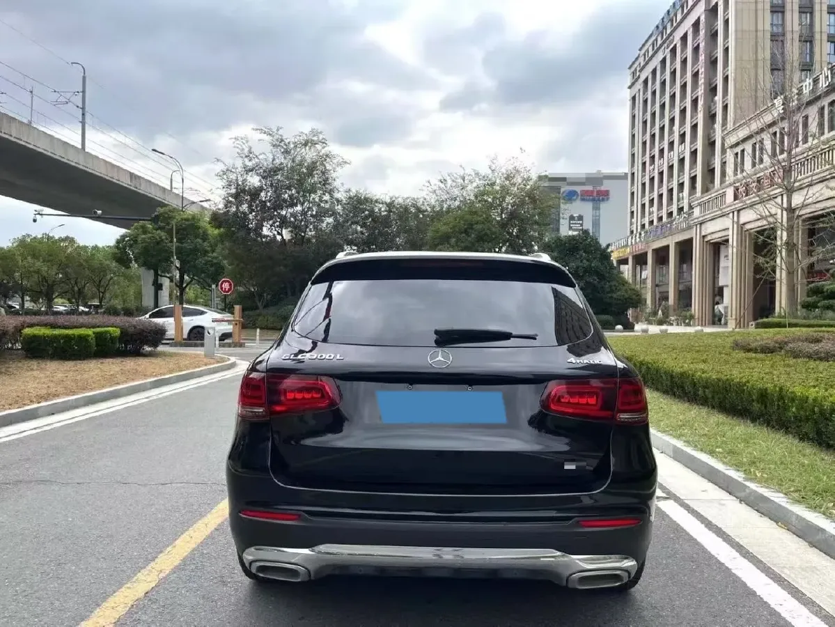2022 Mercedes-Benz GLC Class 2.0T 197HP L4 9AT,autocango,china used car exporter,china ev exporter,chinese used car exporter,chinese used ev exporter