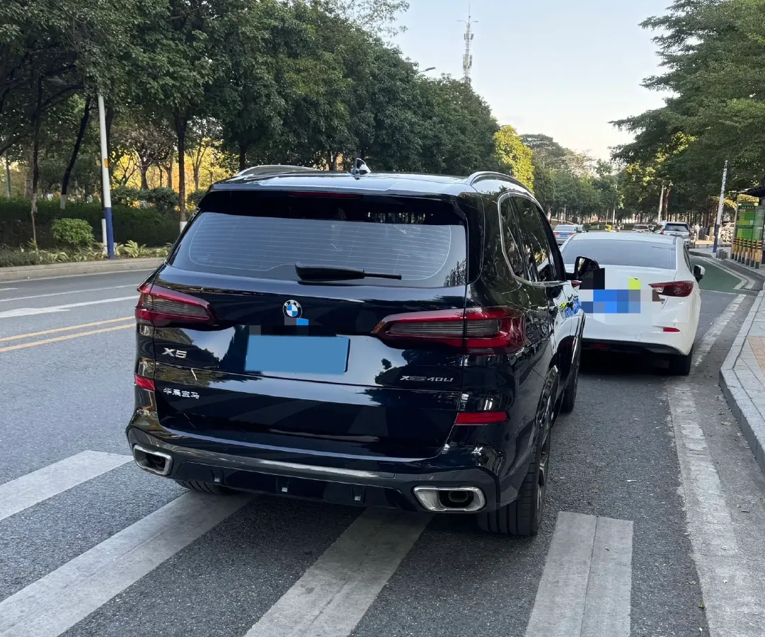 2022 BMW X5 3.0T 333HP L6 8AT,autocango,china used car exporter,china ev exporter,chinese used car exporter,chinese used ev exporter