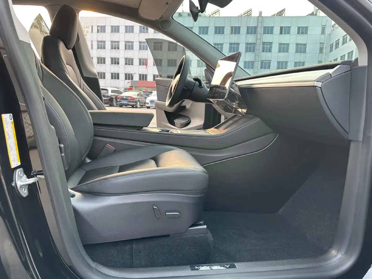 2022 Tesla Model Y BEV 60KWH,autocango,china used car exporter,china ev exporter,chinese used car exporter,chinese used ev exporter