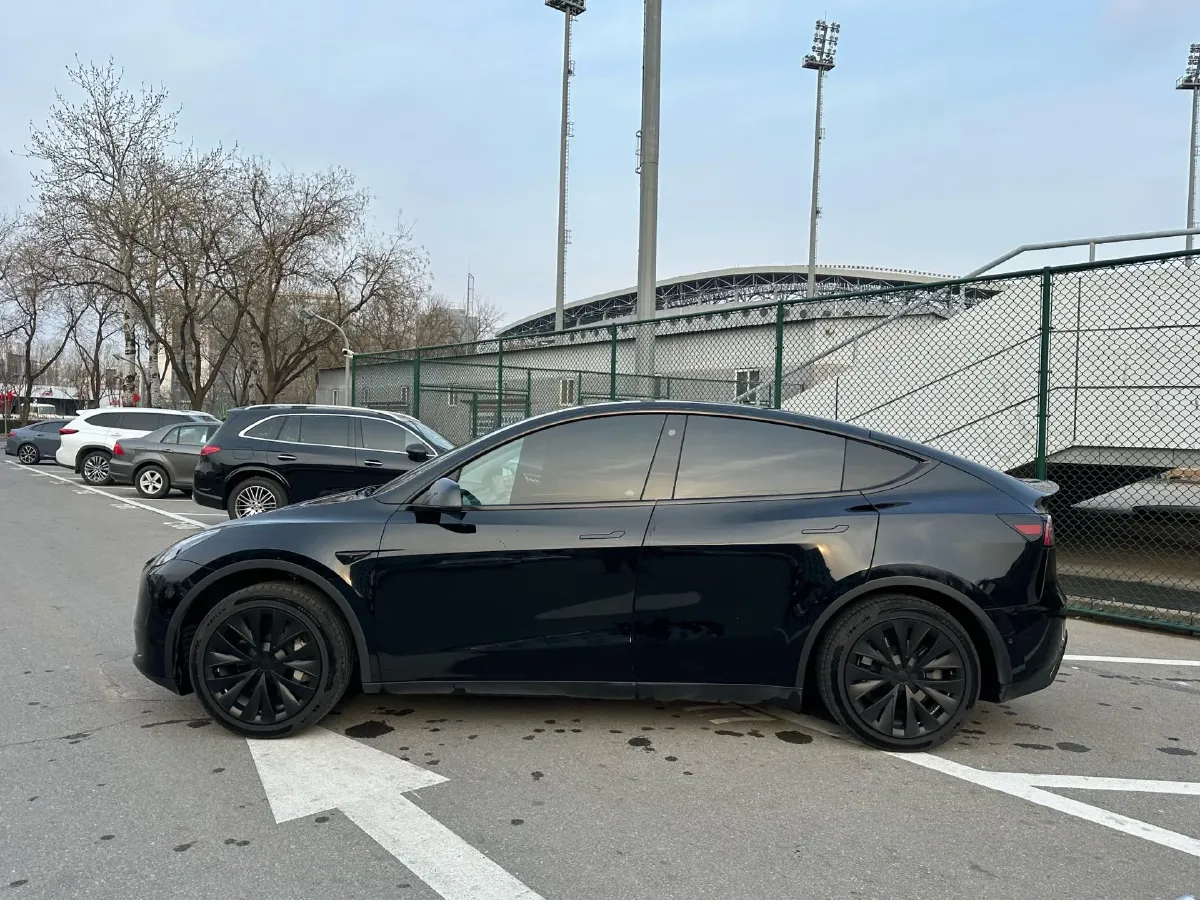 2022 Tesla Model Y BEV 60KWH,autocango,china used car exporter,china ev exporter,chinese used car exporter,chinese used ev exporter