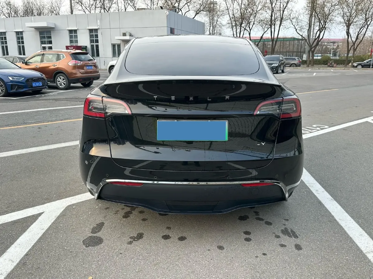 2022 Tesla Model Y BEV 60KWH,autocango,china used car exporter,china ev exporter,chinese used car exporter,chinese used ev exporter