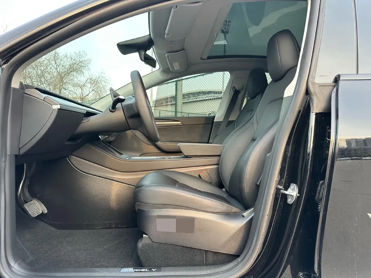 2022 Tesla Model Y BEV 60KWH,autocango,china used car exporter,china ev exporter,chinese used car exporter,chinese used ev exporter