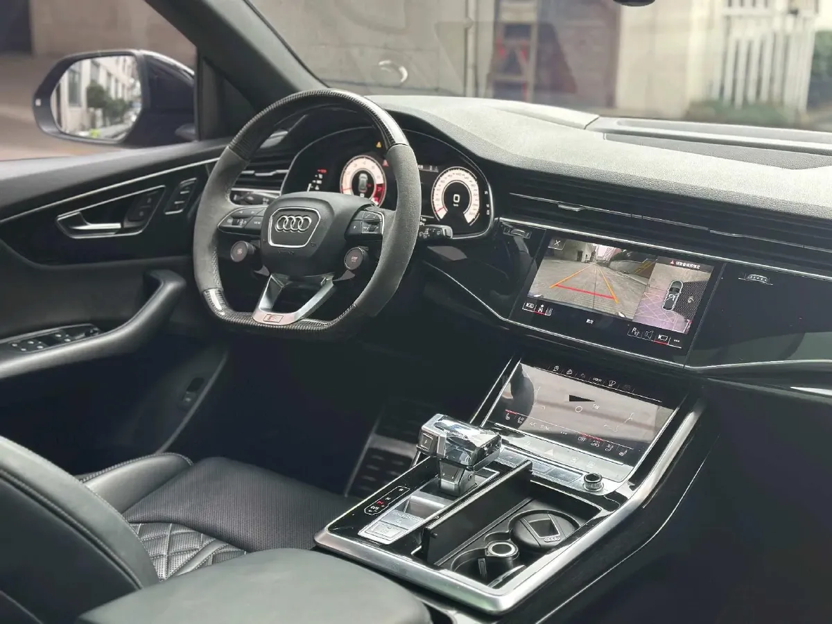 2022 Audi Q8 3.0T 340HP V6 8AT,autocango,china used car exporter,china ev exporter,chinese used car exporter,chinese used ev exporter