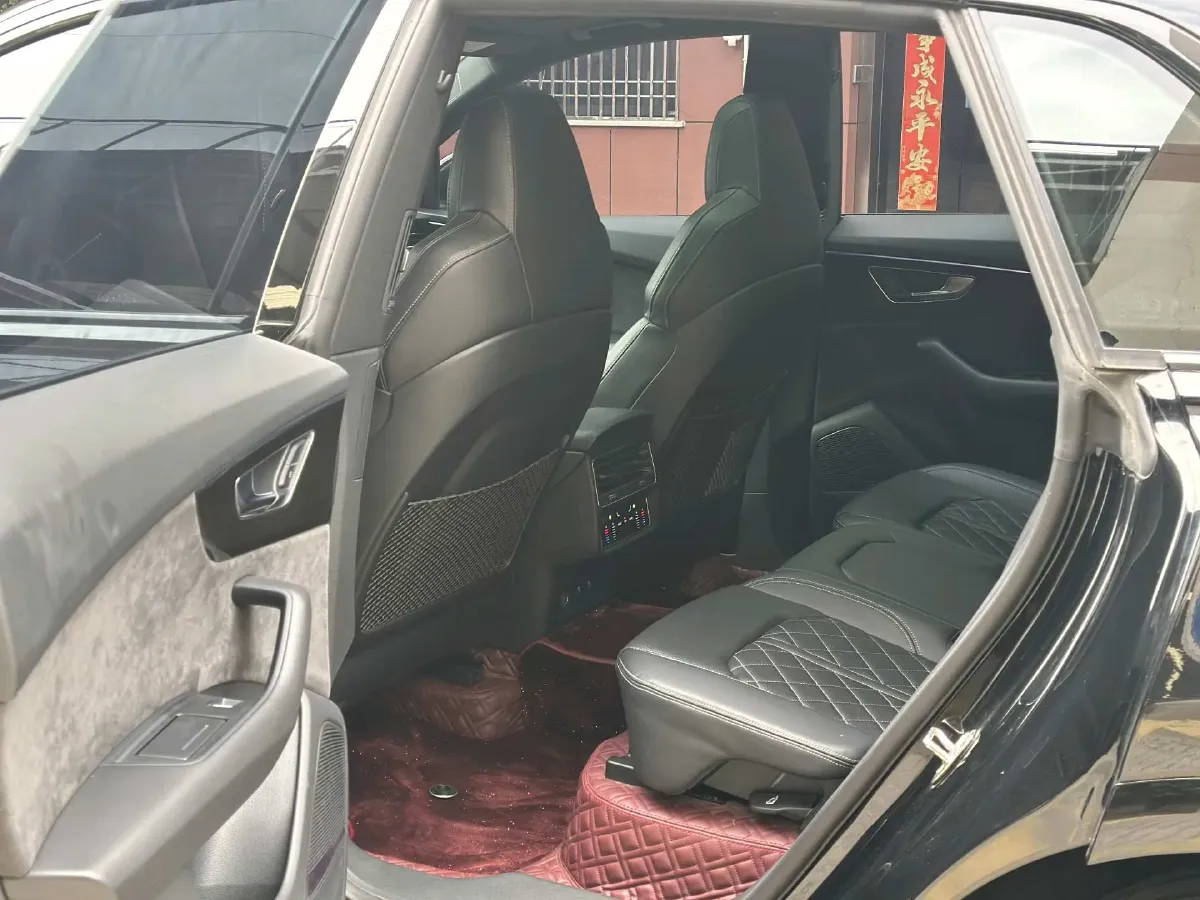 2022 Audi Q8 3.0T 340HP V6 8AT,autocango,china used car exporter,china ev exporter,chinese used car exporter,chinese used ev exporter