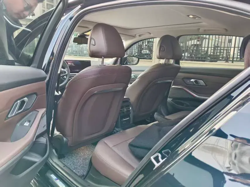 2024 BMW 3 Series 2.0T 184HP L4 8AT,autocango,china used car exporter,china ev exporter,chinese used car exporter,chinese used ev exporter