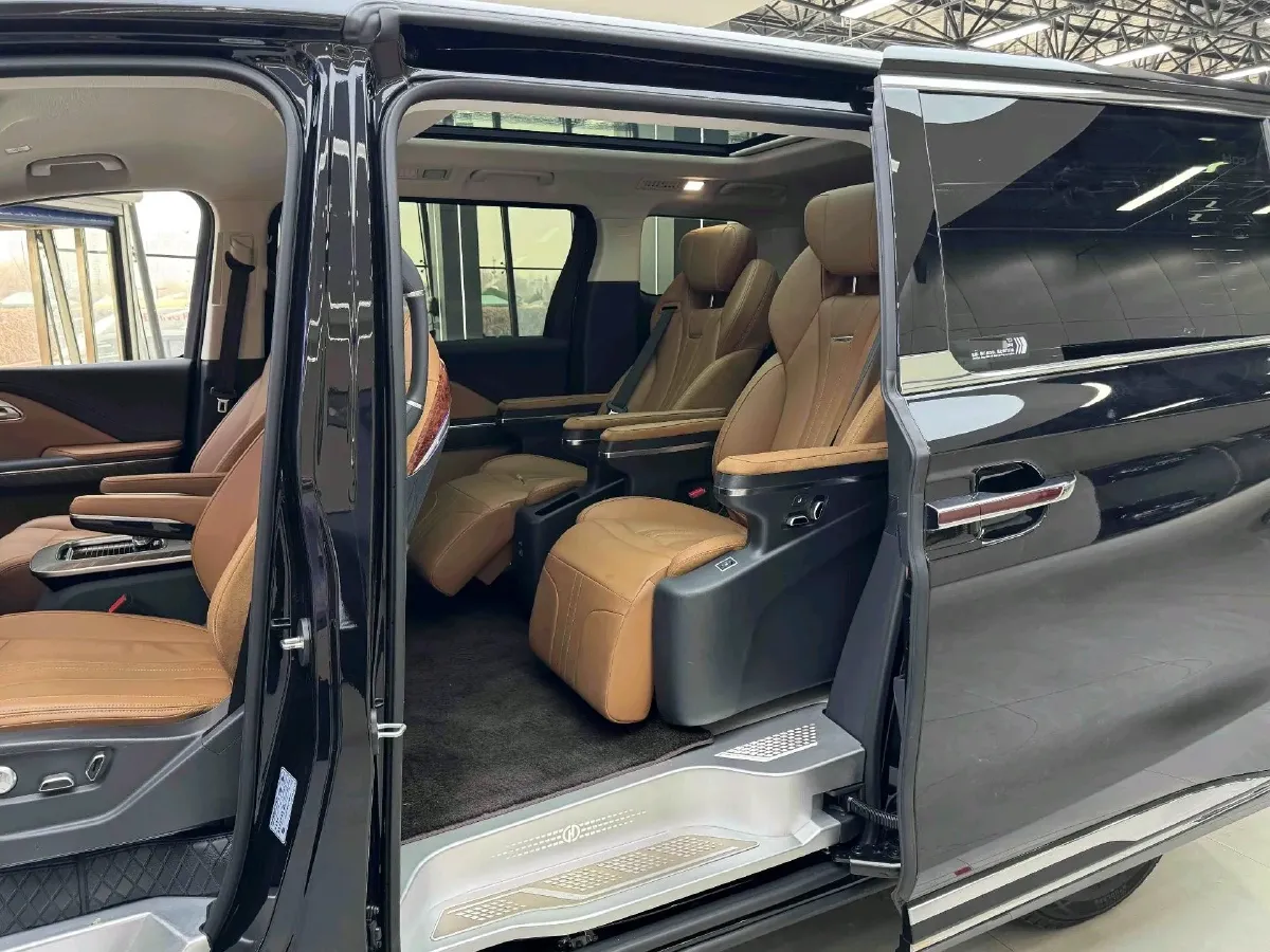 2024 HongQi HQ9 2.0T 163HP L4 1DHT PHEV 20.14KWH,autocango,china used car exporter,china ev exporter,chinese used car exporter,chinese used ev exporter