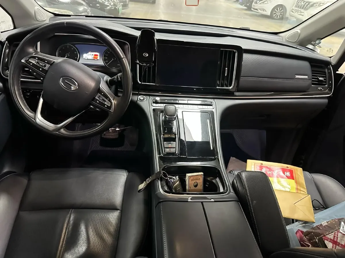 2021 GAC Trumpchi M8 2.0T 252HP L4 8AT,autocango,china used car exporter,china ev exporter,chinese used car exporter,chinese used ev exporter