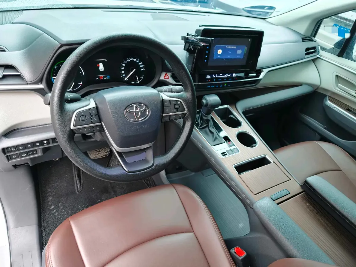 2023 Toyota Sienna 2.5L 189HP L4 E-CVT Hybrid,autocango,china used car exporter,china ev exporter,chinese used car exporter,chinese used ev exporter