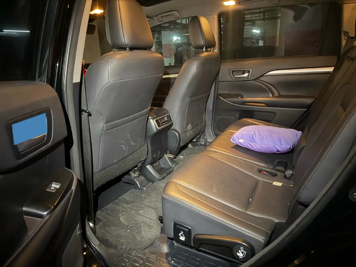 2018 Toyota Highlander 2.0T 220HP L4 6AT,autocango,china used car exporter,china ev exporter,chinese used car exporter,chinese used ev exporter