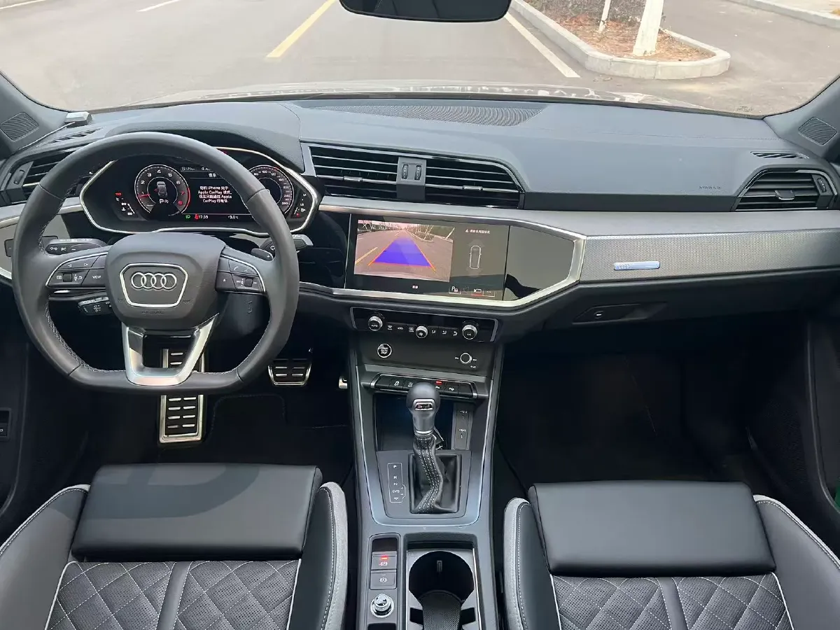 2025 Audi Q3 1.5T 160HP L4 7DCT,autocango,china used car exporter,china ev exporter,chinese used car exporter,chinese used ev exporter