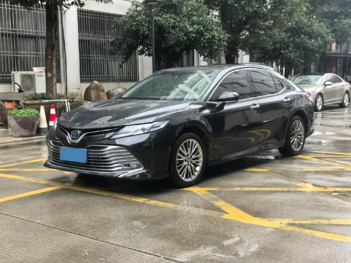 2019 Toyota Camry 2.5L 178HP L4 E-CVT Hybrid,autocango,china used car exporter,china ev exporter,chinese used car exporter,chinese used ev exporter