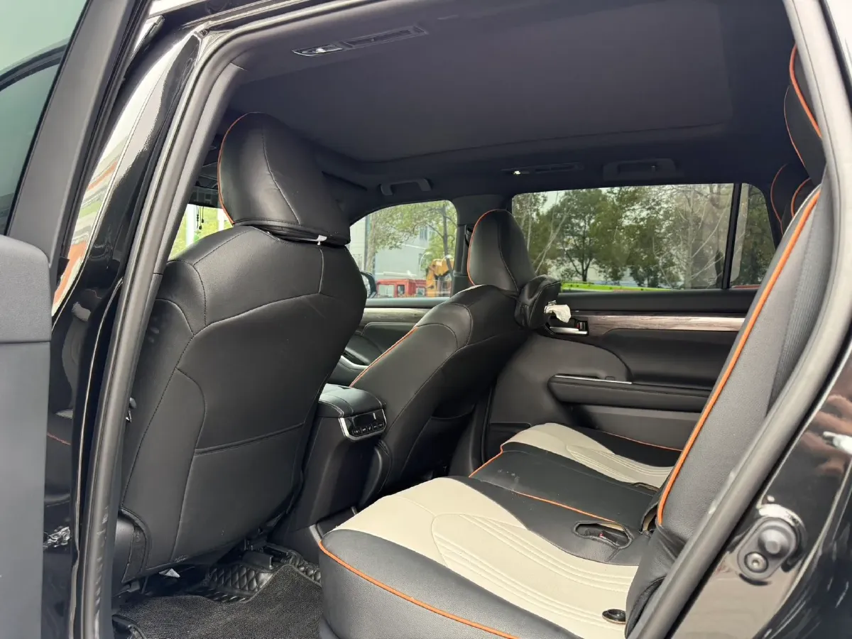 2024 Toyota Crown Kluger 2.0T 248HP L4 8AT,autocango,china used car exporter,china ev exporter,chinese used car exporter,chinese used ev exporter