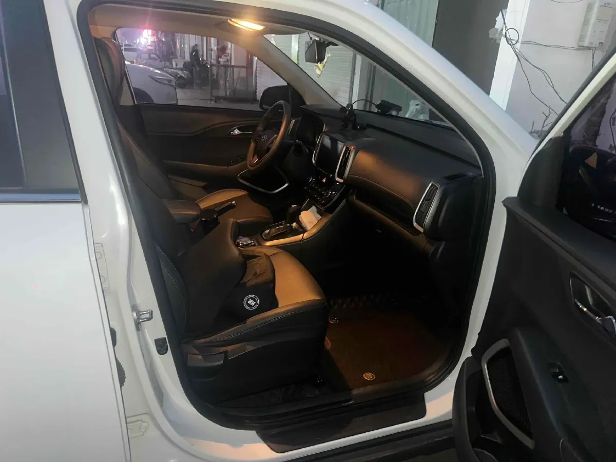 2018 Hyundai ix35 2.0L 160HP L4 6AT,autocango,china used car exporter,china ev exporter,chinese used car exporter,chinese used ev exporter