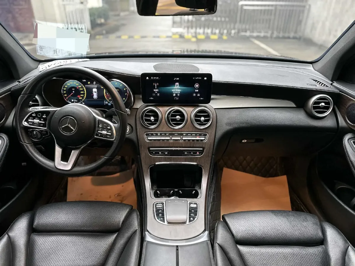 2021 Mercedes-Benz GLC Class 2.0T 197HP L4 9AT,autocango,china used car exporter,china ev exporter,chinese used car exporter,chinese used ev exporter