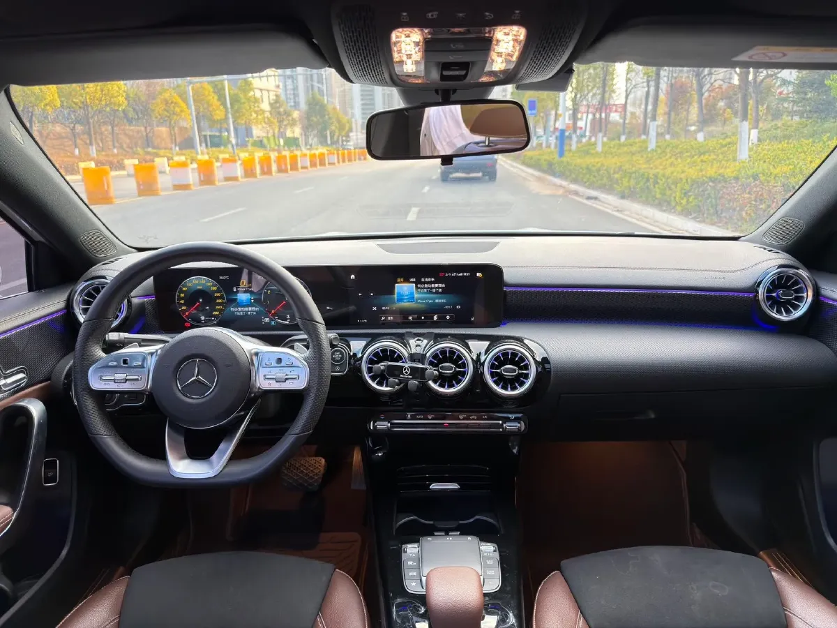 2021 Mercedes-Benz A Class 1.3T 163HP L4 7DCT,autocango,china used car exporter,china ev exporter,chinese used car exporter,chinese used ev exporter