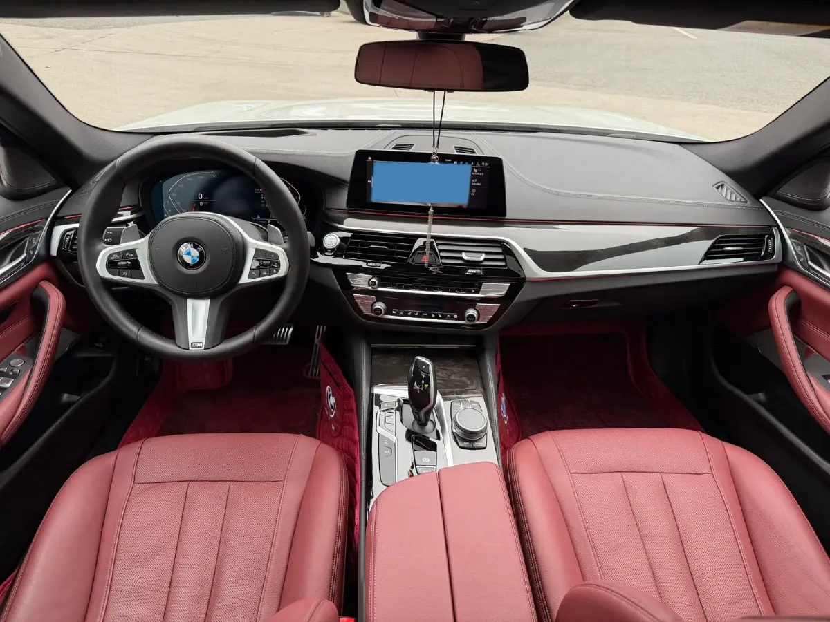 2020 BMW 5 Series 2.0T 252HP L4 8AT,autocango,china used car exporter,china ev exporter,chinese used car exporter,chinese used ev exporter