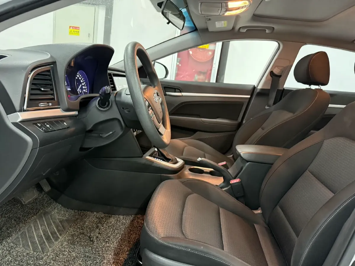 2016 Hyundai Elantra 1.6L 130HP L4 6AT,autocango,china used car exporter,china ev exporter,chinese used car exporter,chinese used ev exporter