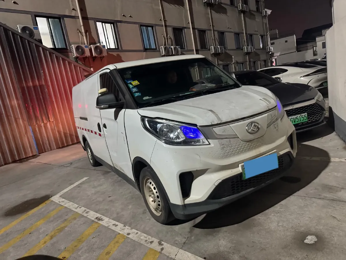 2021 Bestune T77 1.5T 169HP L4 7DCT,autocango,china used car exporter,china ev exporter,chinese used car exporter,chinese used ev exporter