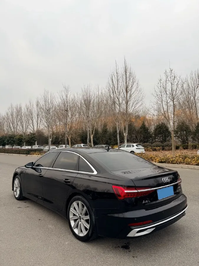 2019 Audi A6L 2.0T 190HP L4 7DCT,autocango,china used car exporter,china ev exporter,chinese used car exporter,chinese used ev exporter