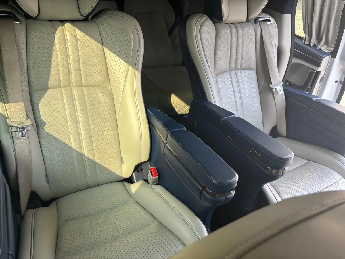 2020 Buick GL8 2.0T 237HP L4 9AT,autocango,china used car exporter,china ev exporter,chinese used car exporter,chinese used ev exporter